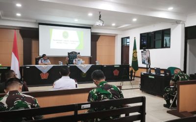 PEMBINAAN KADILMILTI I MEDAN TEKANKAN ETIKA DAN PENGENDALIAN DIRI HAKIM SAAT MEMIMPIN PERSIDANGAN